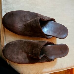 Ugg clogs good condition